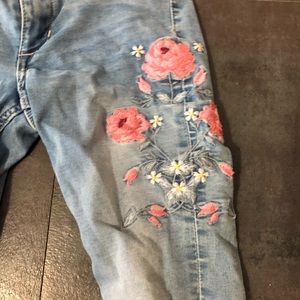 Jeans with flowers